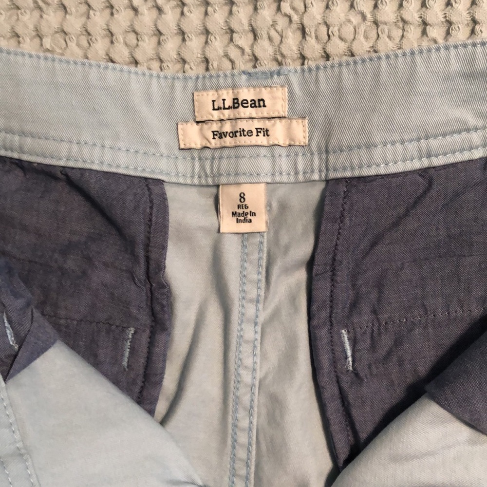 Ladies LL Bean Favorite Fit lake blue twill shorts - Picture 2 of 4